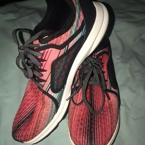 Ariat women teni shoes.